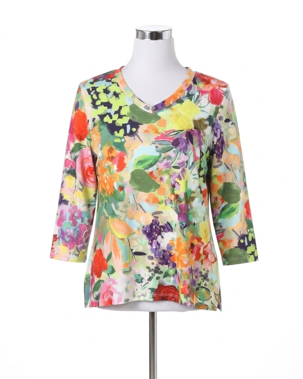 NEW JESS & JANE soft touch v-neck top in peonies